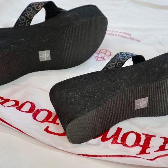 Guess Logo Flip Flops PLATFORM WEDGE - Picture 5 of 5